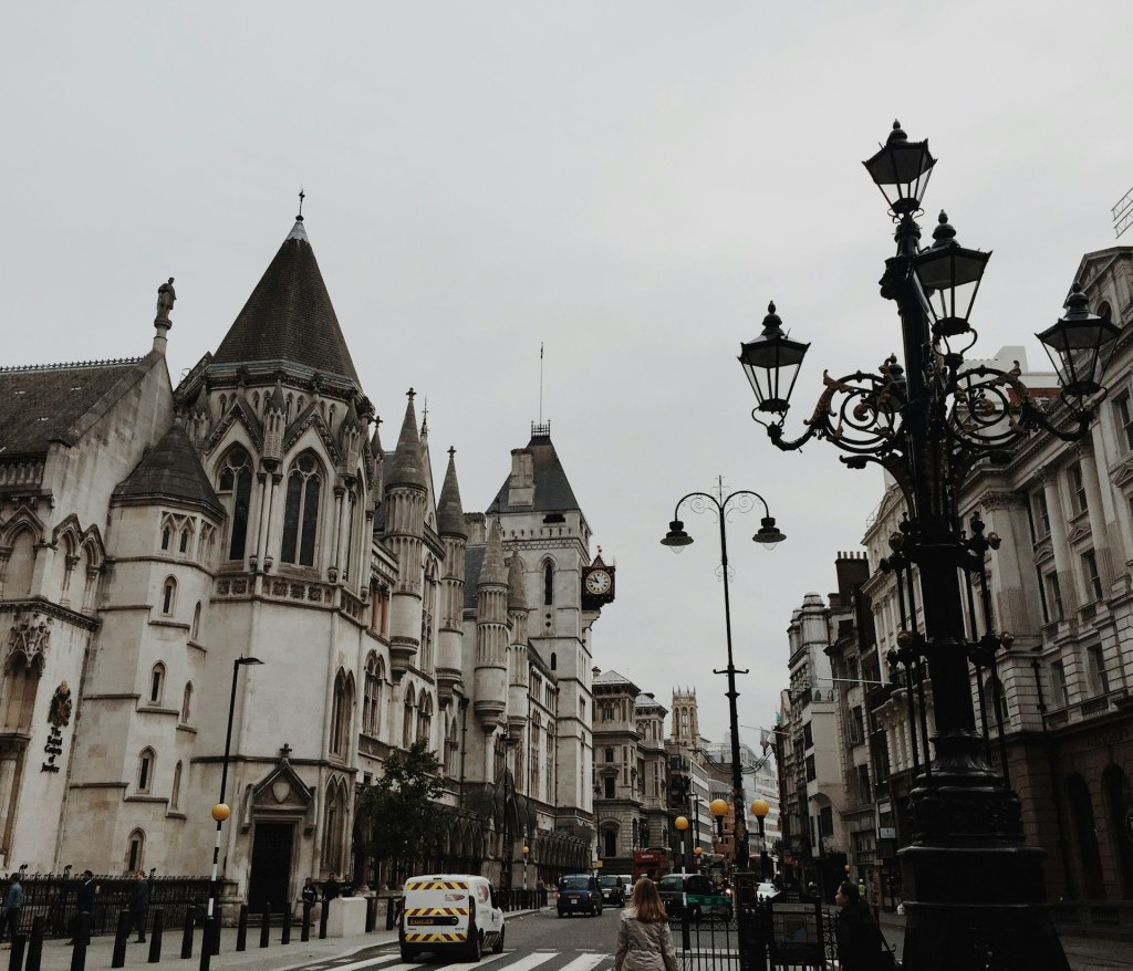 Companies House Identity Verification: First Prosecutions Put Directors’ Compliance Responsibilities into Focus